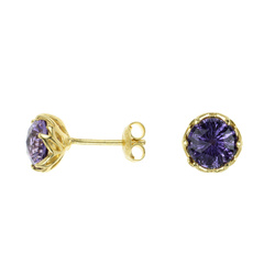 Gold earrings with amethyst