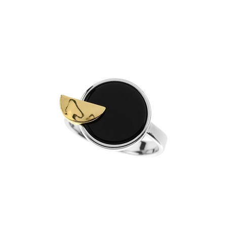 Silver ring with onyx