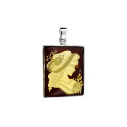 Unique cameo pendant