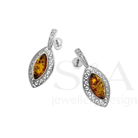 Silver earrings with amber