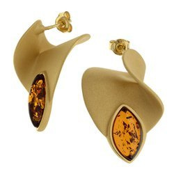 Silver earrings with amber