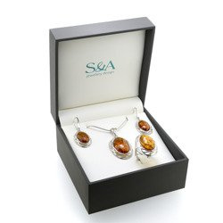 Silver set with amber