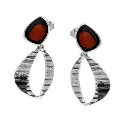 Silver earrings with amber