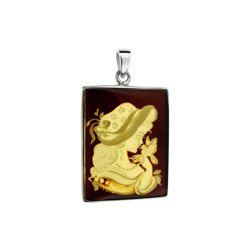 Unique cameo pendant