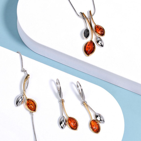 Silver earrings with amber