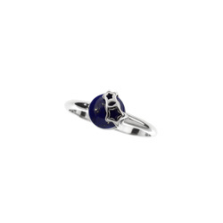 Silver ring with lapis lazuli