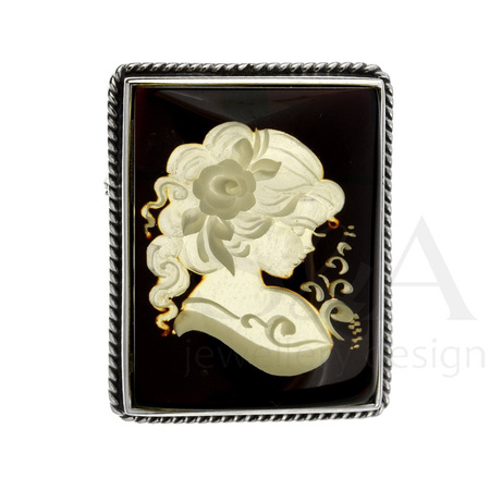 Unique cameo brooch